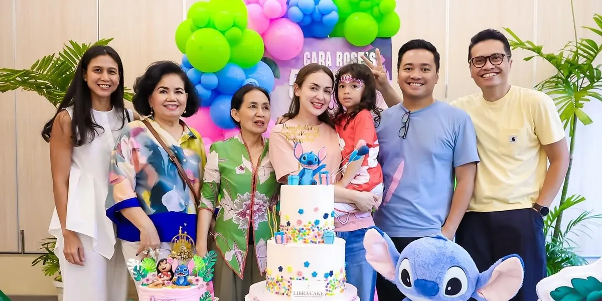 Portrait of Cara Rose's 5th Birthday Celebration, Rianti Cartwright Holds a Festive Party