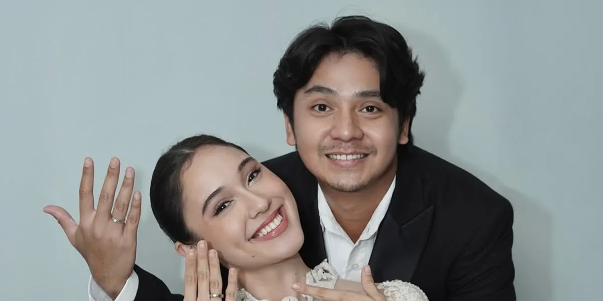 Portrait of 'Marriage' Yasmin Napper with Arbani Yasiz in the Film MUSUH DALAM SELIMUT