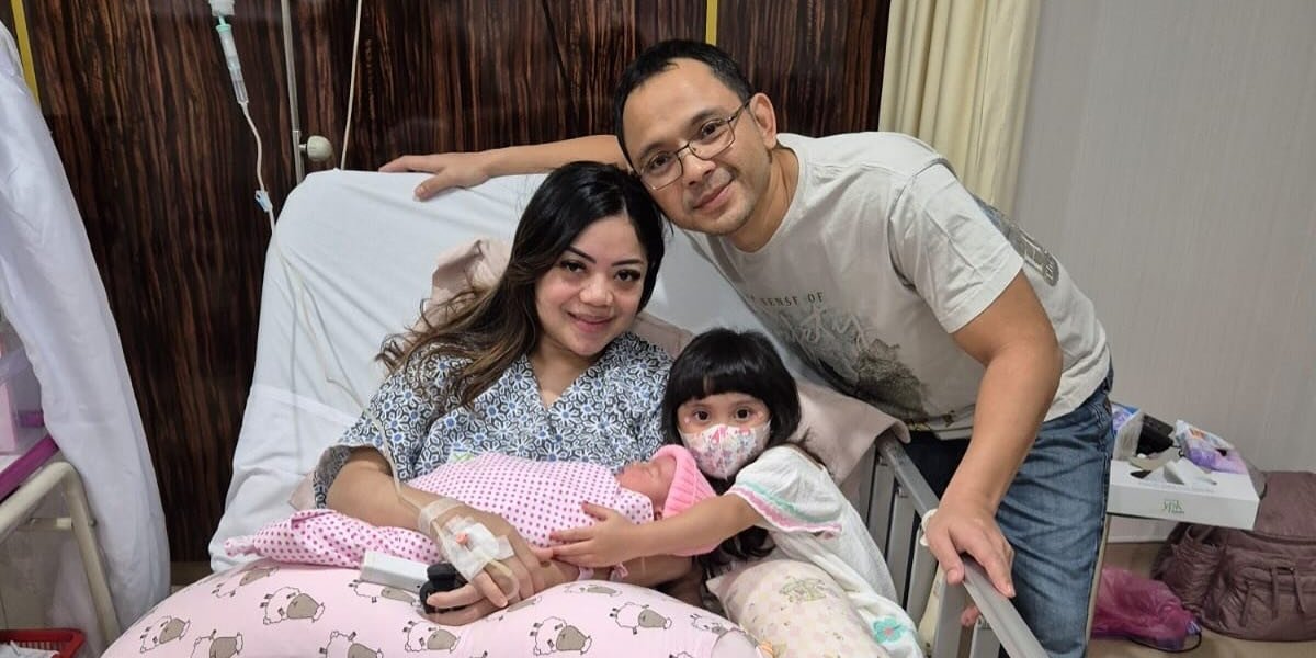 Portrait of Raiyah, Wife of Danny Rukmana, Former Husband of Lulu Tobing, Giving Birth to Their Second Child, a Beautiful Baby Girl