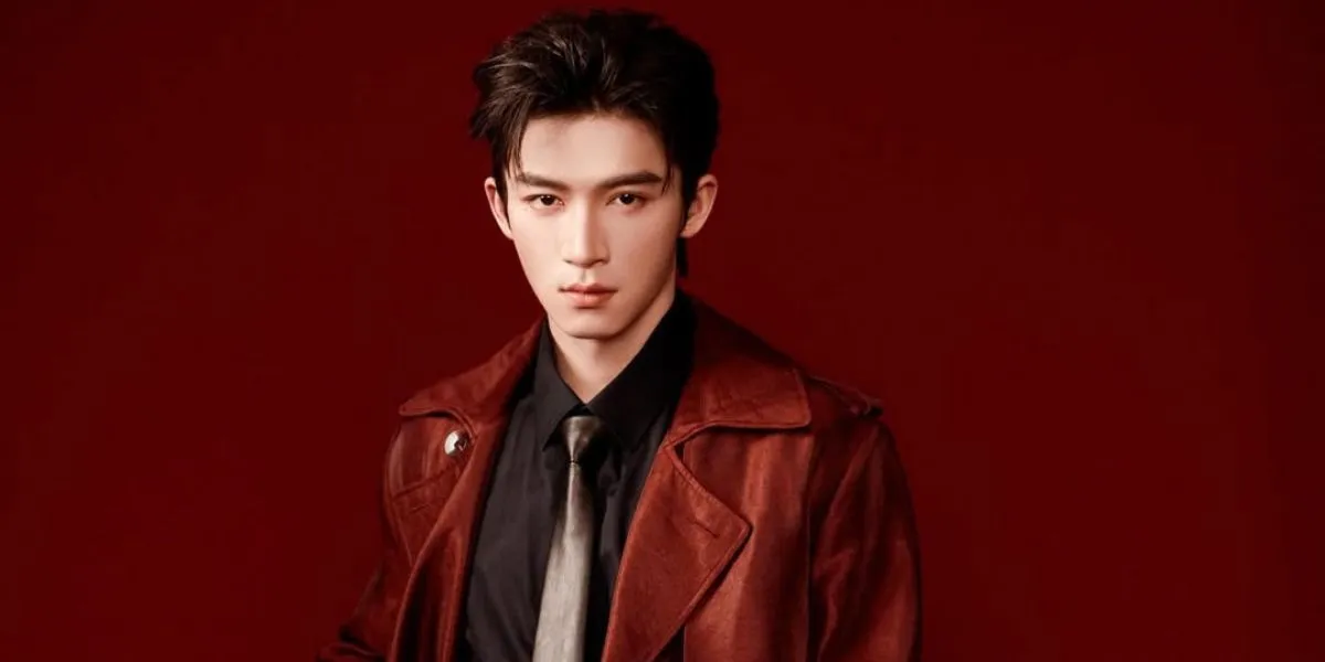Handsome Portrait of Wang Xingyue, the Actor of Xiao Huaijin in the Series Unveil: Jadewind