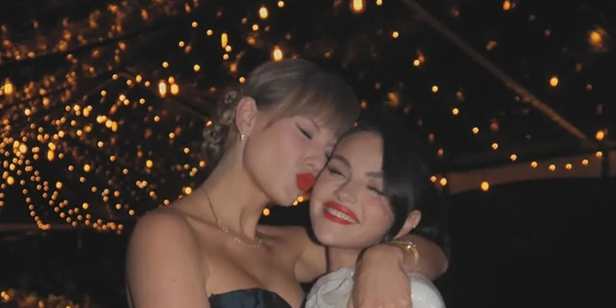 7 Portraits of Taylor Swift Accompanying Selena Gomez Before the Wedding Event, Supporting Each Other - Friends for Almost 20 Years