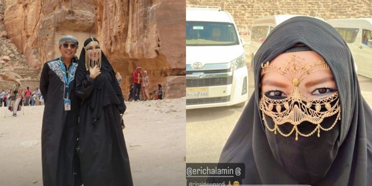 Portrait of Umi Kalsum, Ayu Ting Ting's Mother, Vacationing in Jordan and Egypt, Her Fashion Style is Said to be Inappropriate for Her Age