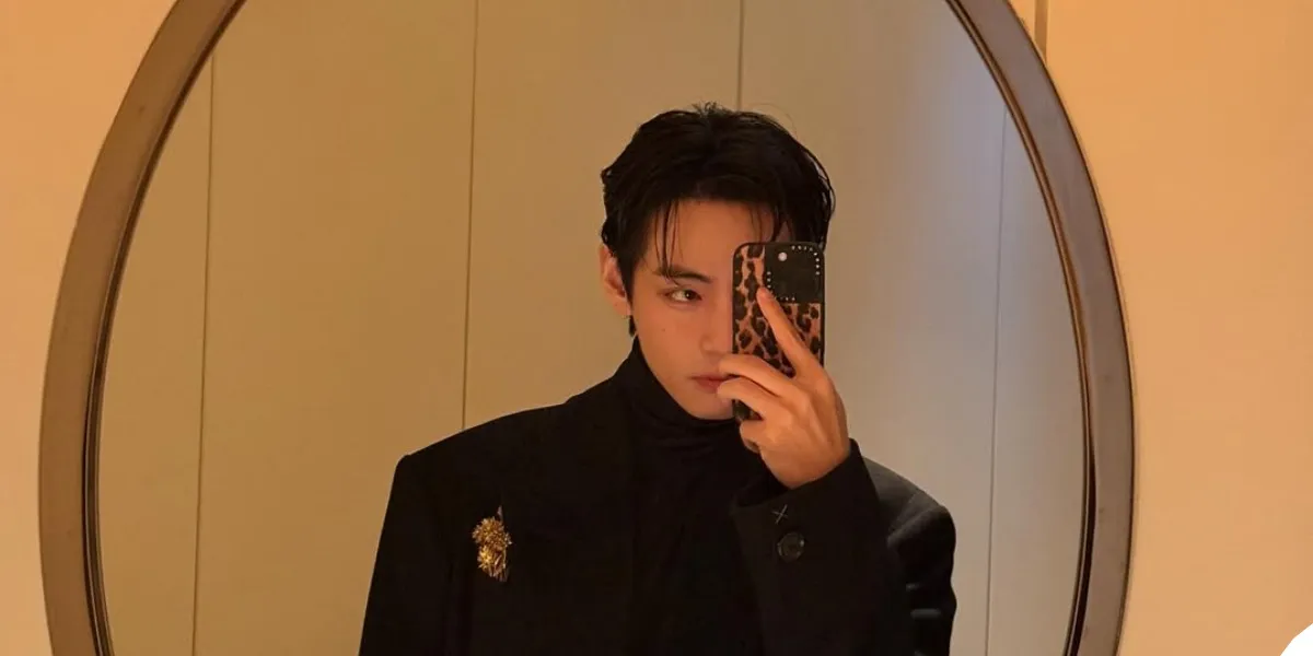 7 Photos of V BTS at Paris Fashion Week 2026, Appearing Charming in a Long Coat