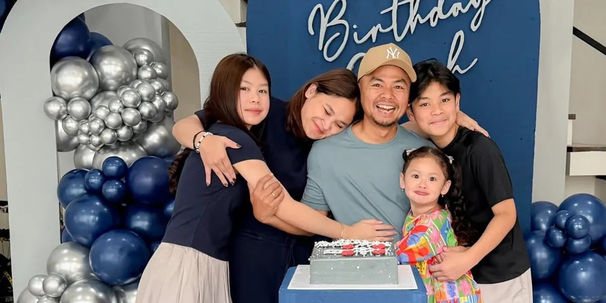 Portrait of Wendi Cagur on His 47th Birthday, Surprised by His Wife and Children