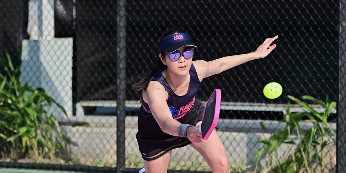 Prisia Nasution Engages in Pickleball at the Age of 41, Joins the Community