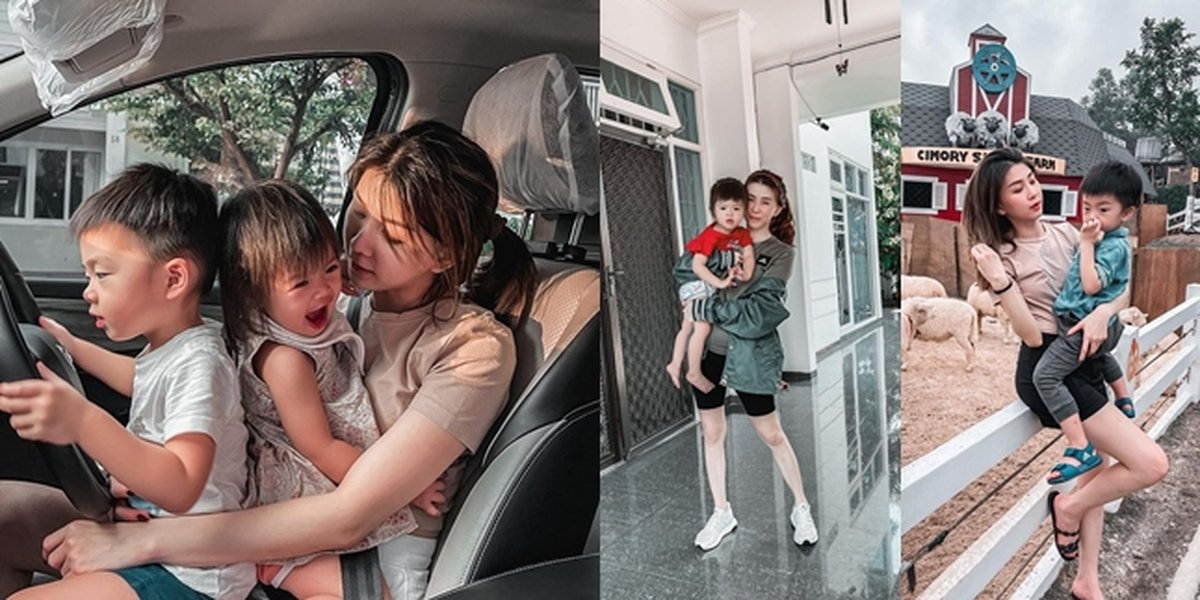 Officially Divorced Vincent Raditya, Portraits of Novita Condro Taking Care of Two Children Make Emotional