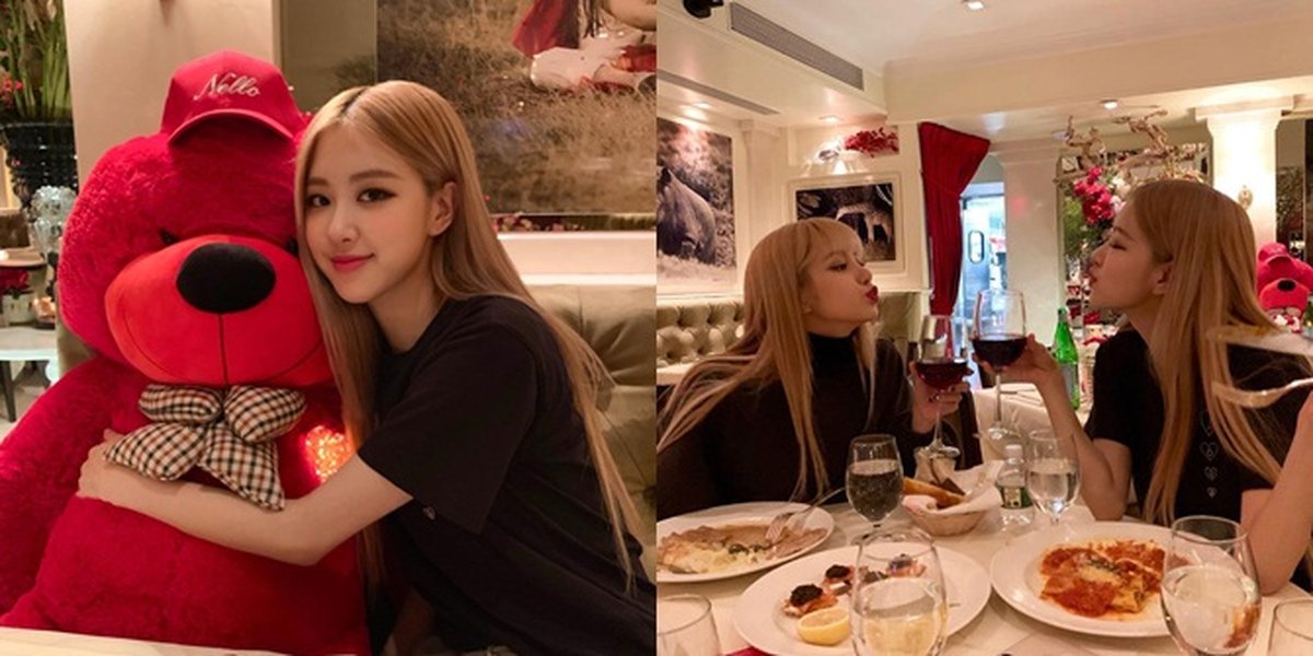 Rose Celebrates Birthday with BLACKPINK in NY, Cute Hugging Doll