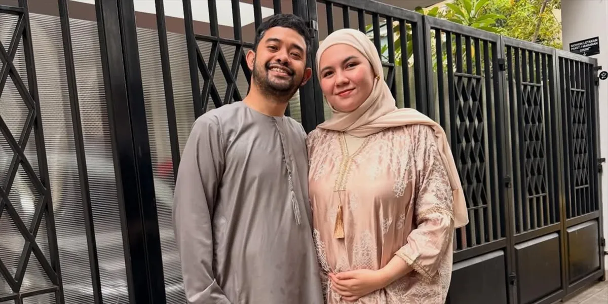 Ryan Adriandhy Announces His Wife is Pregnant with Their First Child, Eid Moment More Special