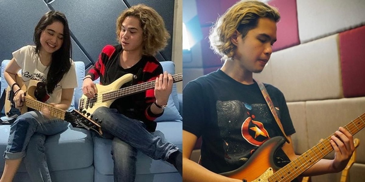 A Series of Cool Photos of Dul Jaelani Playing the Guitar, Said to Resemble Ahmad Dhani - Giving Flirtation to Tissa Biani