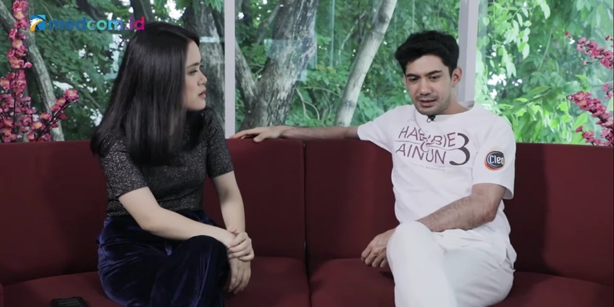 A Series of Tips to Become a Great Actor ala Reza Rahadian, Starting from Routine Training to Mutual Respectful Attitude