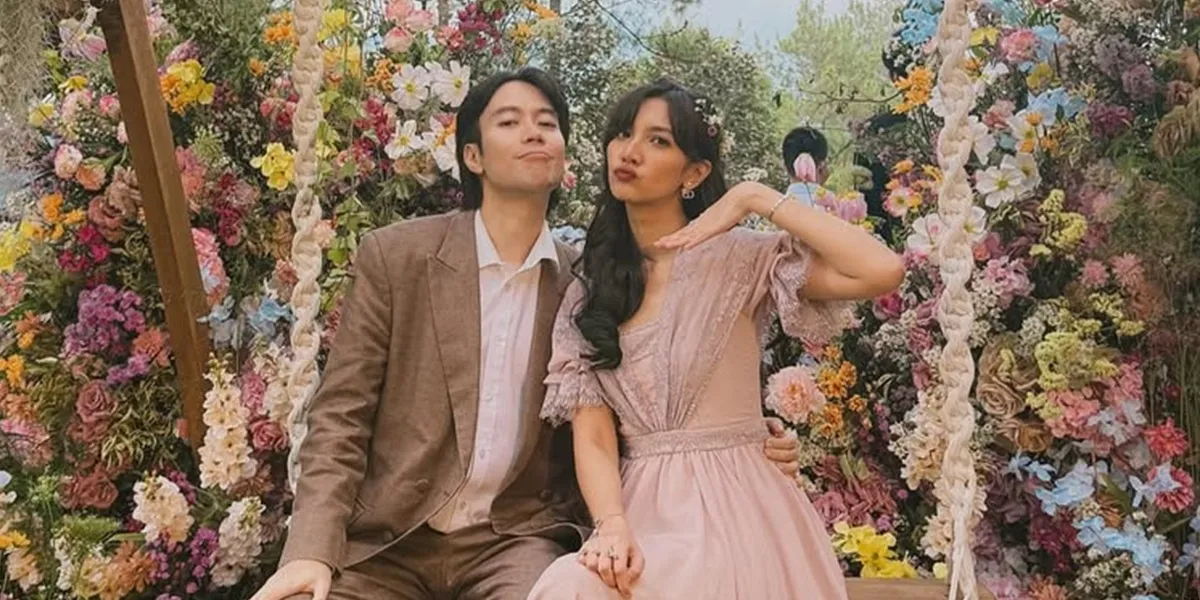 Sheila Dara Aisha Wins Best Actress at FFI 2025 Accompanied by Vidi Aldiano: My Husband Forever