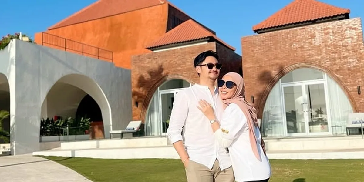 Already Separated, Angga Wijaya Denies Third Party Issues and Economic Problems