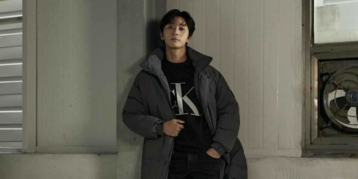 Looking Cool with Calvin Klein Brand, Let's Take a Peek at Park Seo Joon's Latest Photoshoot in GQ Korea Magazine