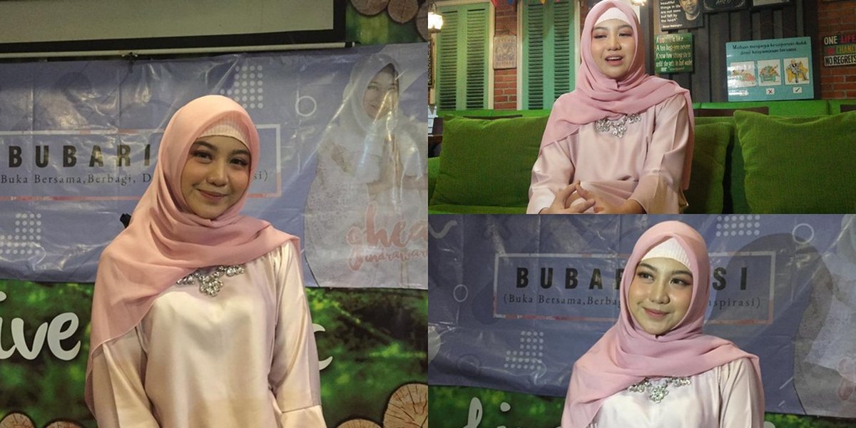 The Enchanting Aura of Ghea Indrawari When Wearing Hijab