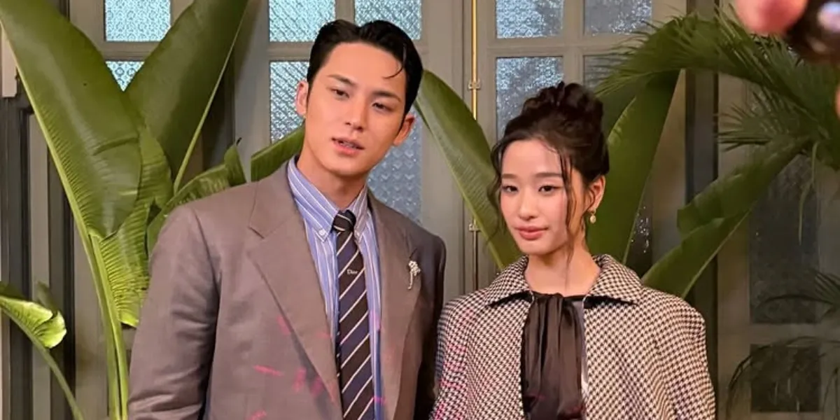 Tu Tontawan at the DIOR Event in Bangkok, Photo with Mingyu SEVENTEEN