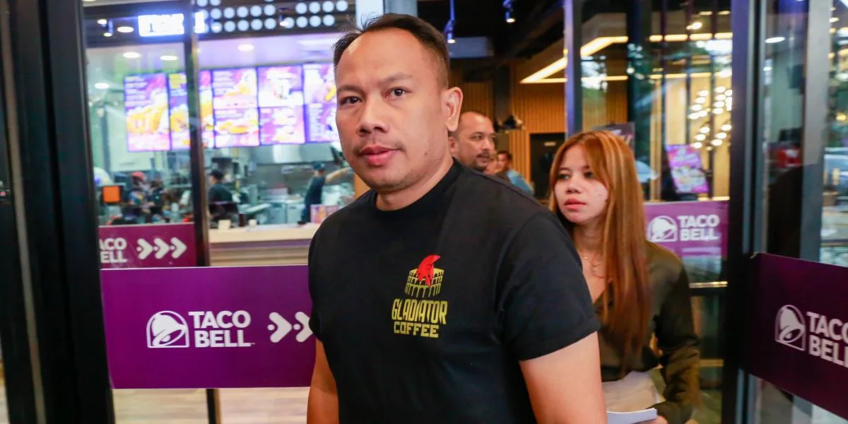 Vicky Prasetyo Denies Abandoning His Wife Fangfang, Claims He Regularly Sends Financial Support