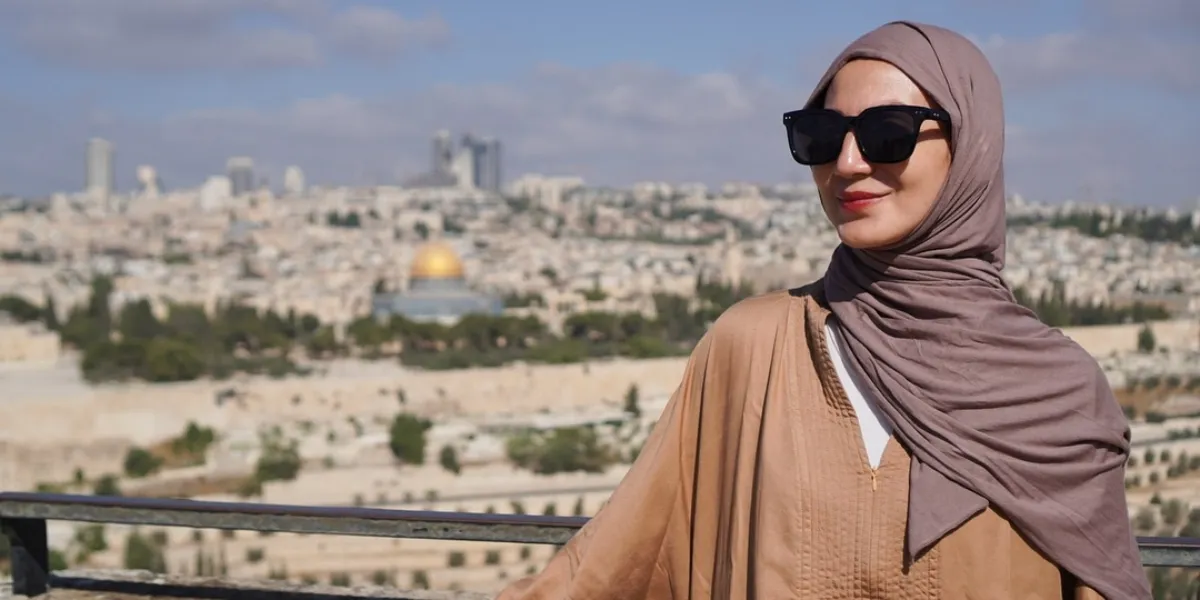 Wanda Hamidah Flies to Tunisia for a Humanitarian Mission to Gaza