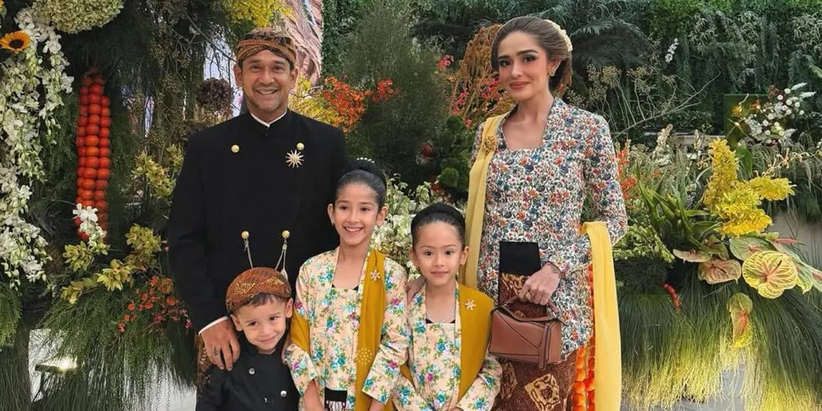 Yasmine Wildblood at Darma Mangkuluhur's Wedding, Makes Patricia Schuldtz Cry