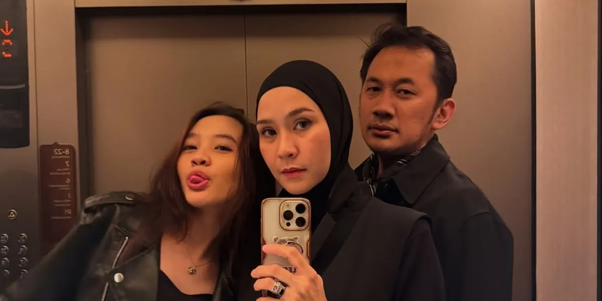 Zaskia Adya Mecca Antar Anak ke Dokter Gigi di Korea, Kawat Behel Lepas Setelah Makan Chicken Wings