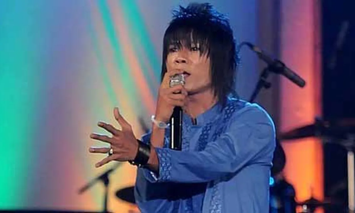 10 Band Yang Mengganti Vokalis