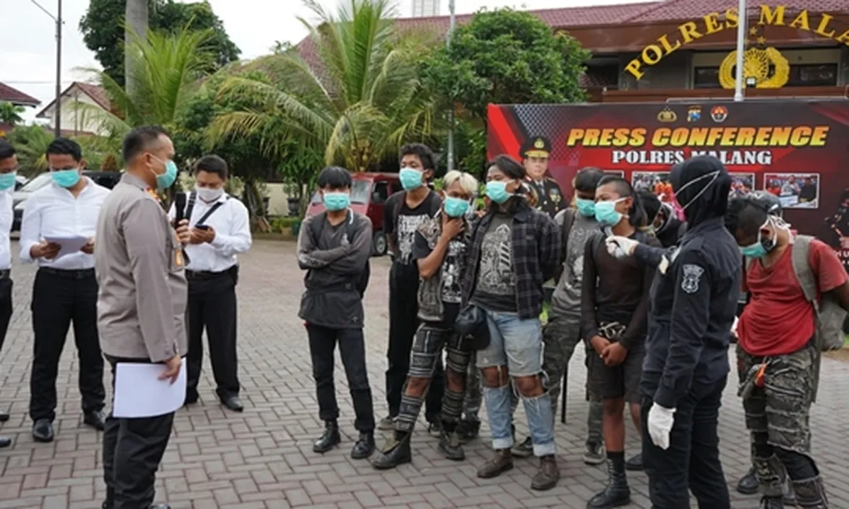 10 Anak Diperiksa Terkait Vandalisme Makar di Underpass Karanglo Malang