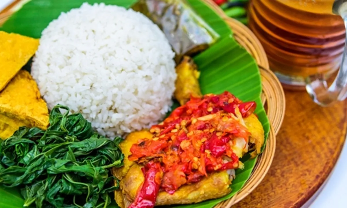10 Cara Membuat Ayam Geprek dengan Aneka Sambal, Mudah Dibuat