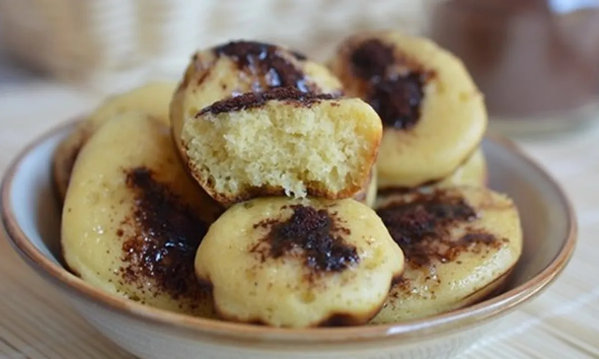 10 Cara Membuat Kue Cubit Enak, Empuk dan Praktis Banget