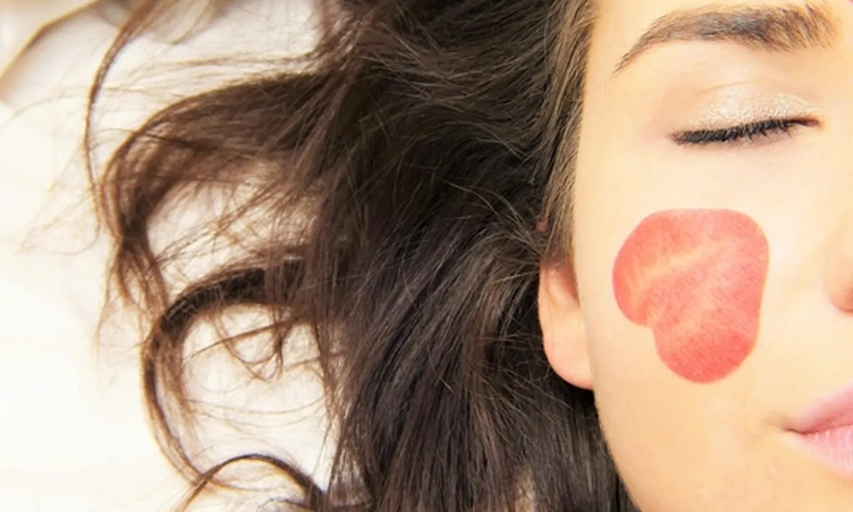 10 Cara Mencerahkan Bibir Secara Alami dan Praktis, Bahan Mudah Didapat