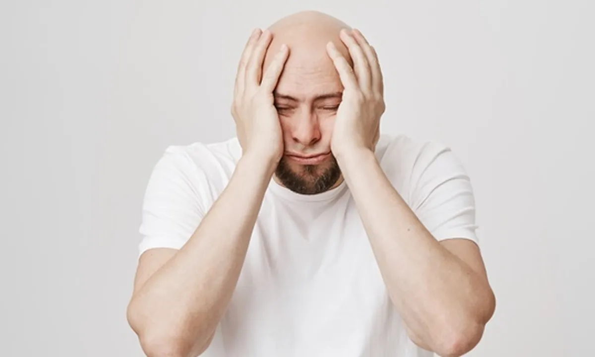 10 Cara Menumbuhkan Rambut Botak Secara Alami, Salah Satunya dengan Bawang Merah