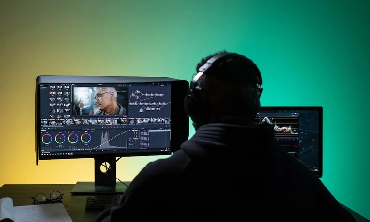 10 Rekomendasi AI Menjernihkan Video Terbaik untuk Hasil Visual yang Lebih Profesional