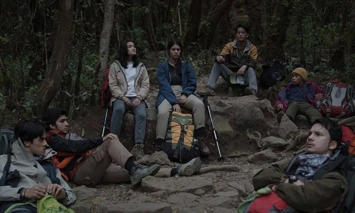 10 Rekomendasi Film Bertema Gunung dan Pendakian yang Memacu Adrenalin