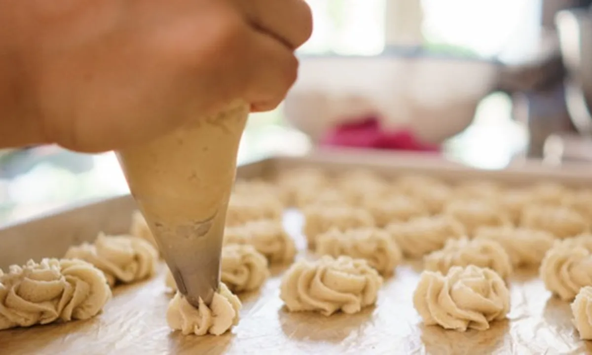10 Resep Kue Semprit yang Simpel, Menarik Jadi Hidangan Lebaran