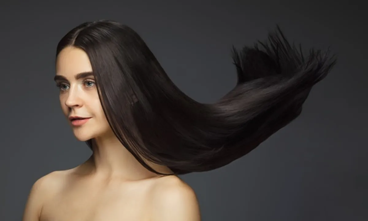 11 Cara Meluruskan Rambut Secara Alami, Cepat dan Tahan Lebih Lama