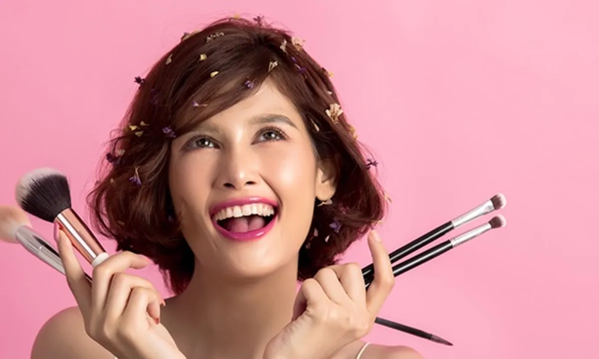 12 Cara Merias Wajah Secara Natural Beserta Tahapannya, Cocok untuk Pemula!