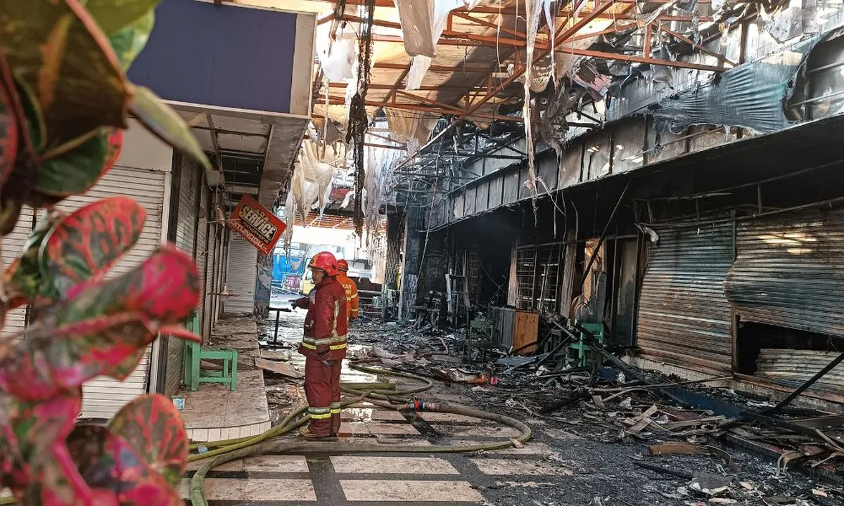 145 Korban Kebakaran Malang Plaza Lapor ke Posko, HP dan Brankas Alibaba Terbakar