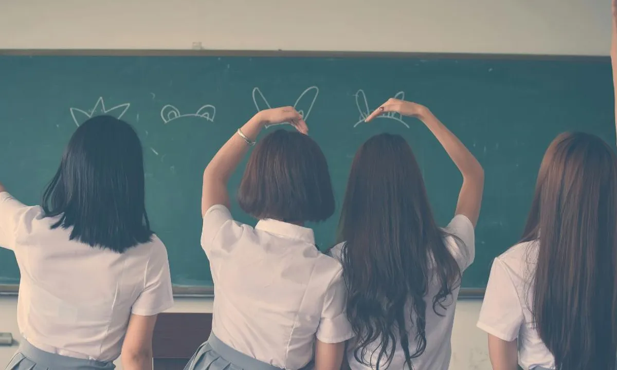 Sederet Lagu Perpisahan Terbaik, Bikin Satu Sekolah Nangis Bareng - Jadi Momen Tak Terlupakan