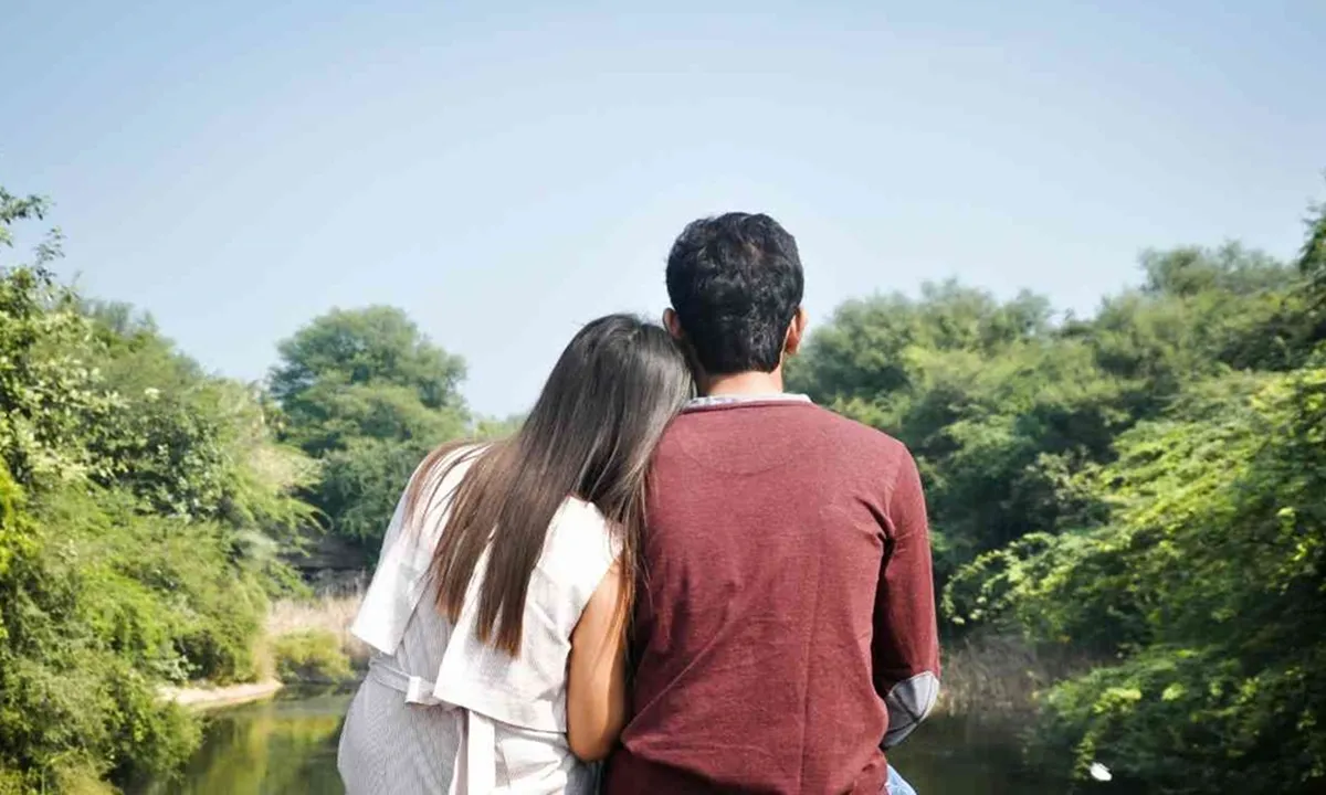 250 Kata-Kata Cinta Paling Menyentuh Hati, Romantis dan Penuh Makna