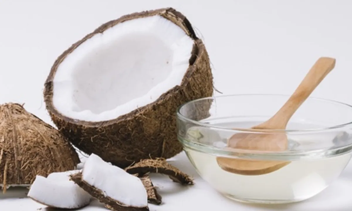 3 Cara Membuat Minyak Kelapa Sendiri dengan Mudah dan Terjamin Kemurniannya