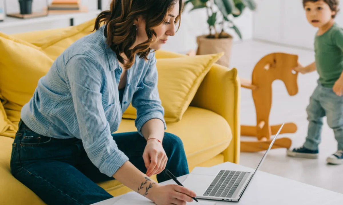 3 Godaan Remote Working yang Bisa Bikin Kerja #DiRumahAja Kerap Ngaret