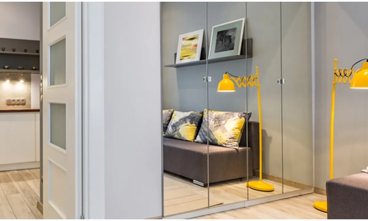 3 Ide Sliding Wardrobe, Bikin Dekorasi Kamar Semakin Estetik