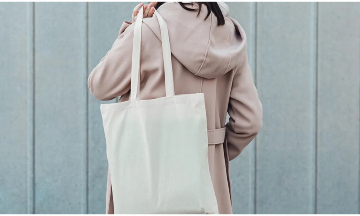 4 Lifehacks Merawat Tote Bag Berbahan Kanvas agar Tetap Terlihat Baru