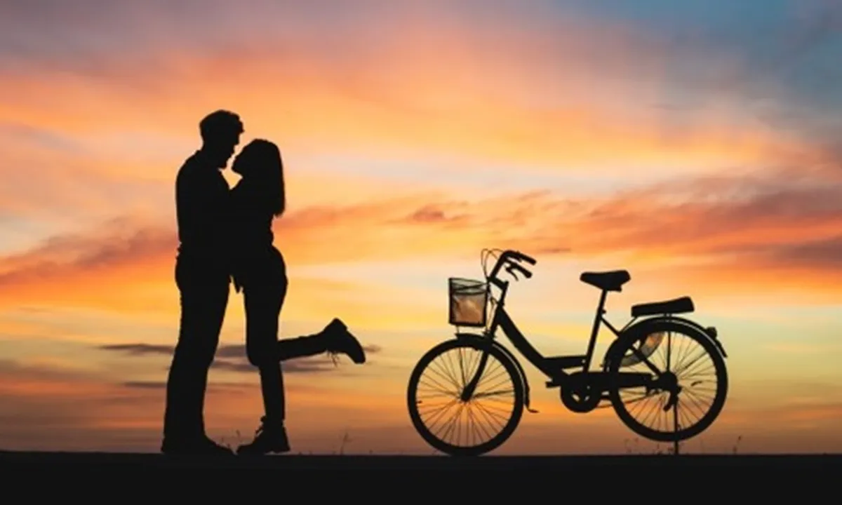 90 Caption Romantis Singkat Penuh Makna, Menyentuh Hati - Rekatkan Hubungan dengan Pasangan