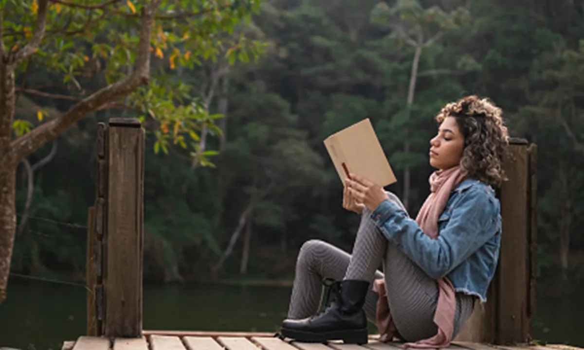 5 Contoh Cerpen Berbagai Tema: Persahabatan, Romantis, Motivasi, Pendidikan, Religi