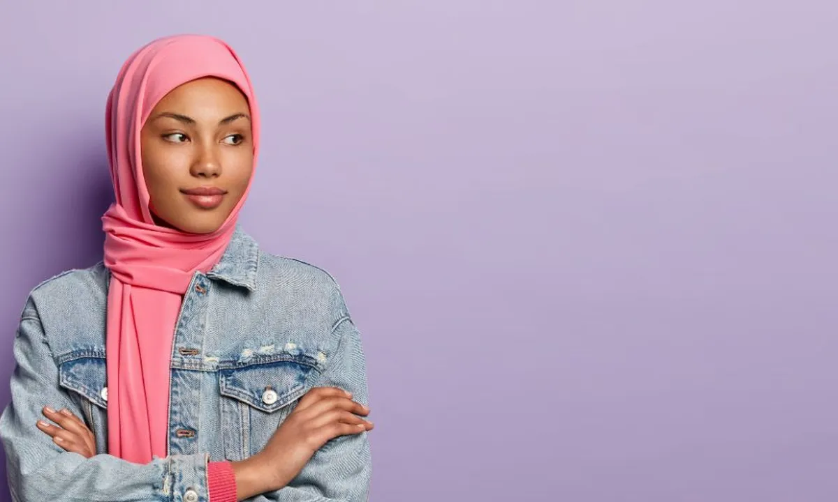 5 Model Hijab Pashmina yang Simpel dan Stylish, Bikin Tampilanmu Makin Menawan