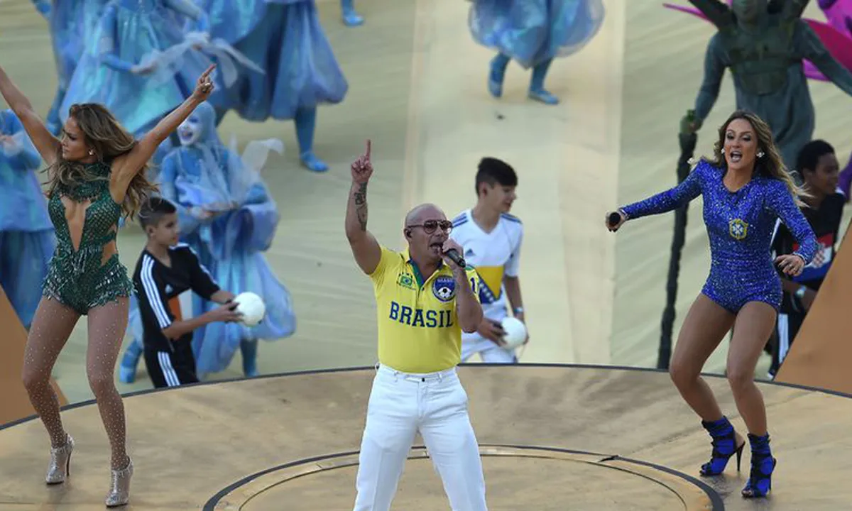 5 Momen Terburuk Pitbull di Acara Pembukaan Piala Dunia 2014