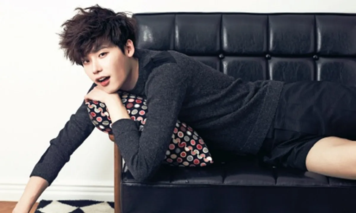 5 Momen Yang Membuat Kita Jatuh Cinta Terus Sama Lee Jong Suk