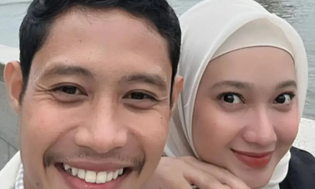 5 Potret Romantis Evan Dimas dan Istri, Tampil Harmonis Meski Jarang Tersorot