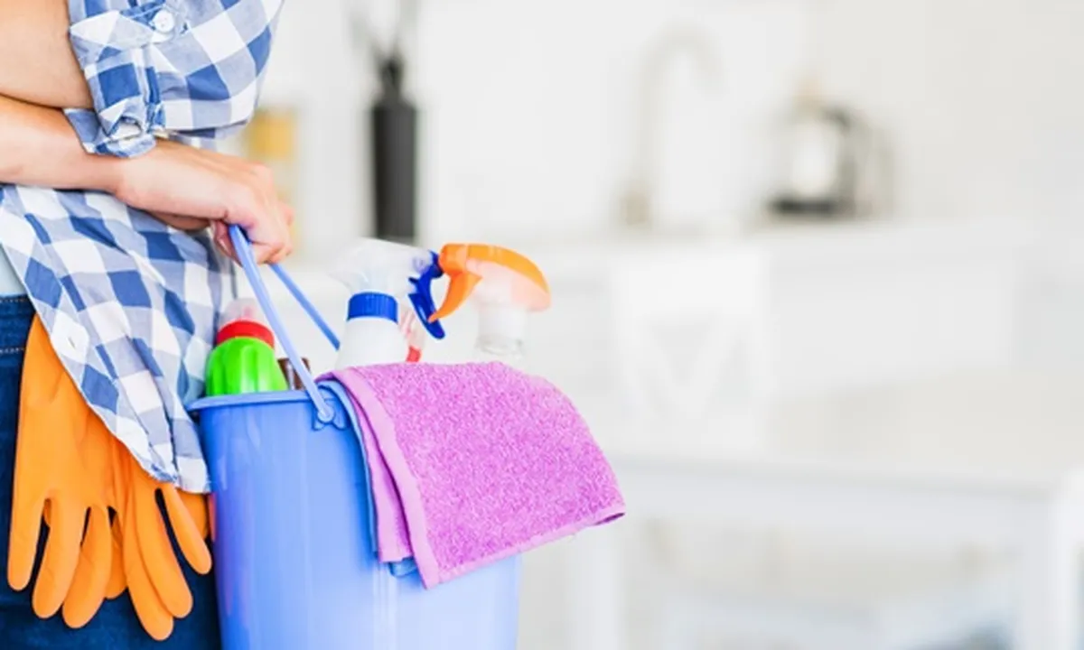 5 Tips Membersihkan Noda Membandel Pada Keramik Kamar Mandi Secara Praktis
