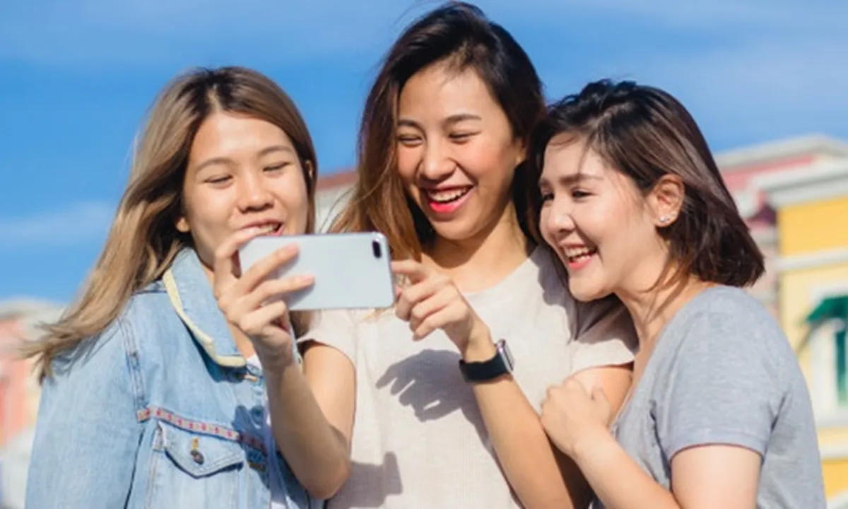 51 Caption Sahabat Bahasa Inggris yang Keren, Cocok Buat Update Status di Sosmed