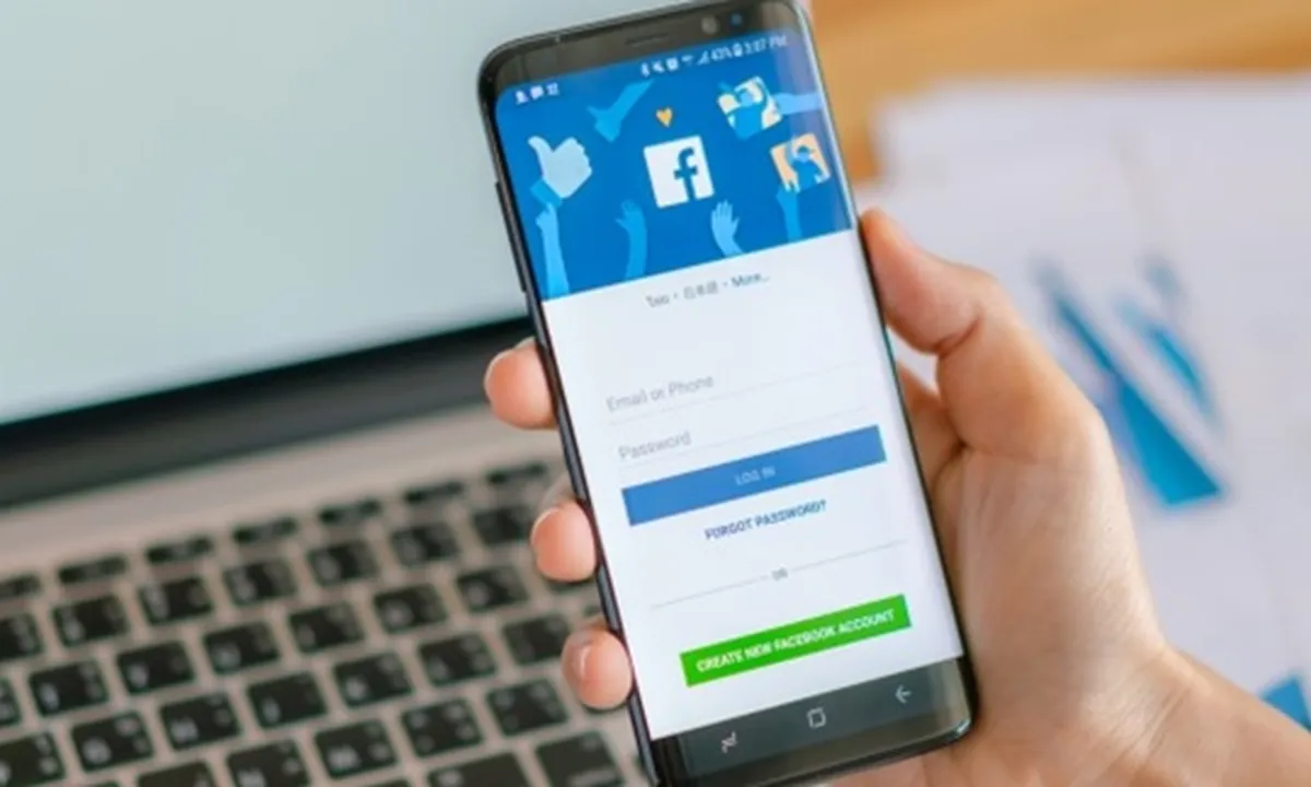 55 Kata-Kata Keren buat Update Status Facebook yang Singkat, Bijak dan Kekinian